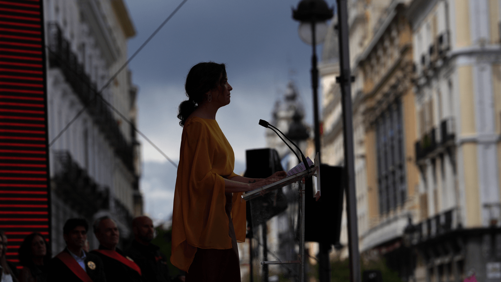 Díaz Ayuso: “El pueblo de Madrid está dolido y echa de menos a sus Fuerzas Armadas”
