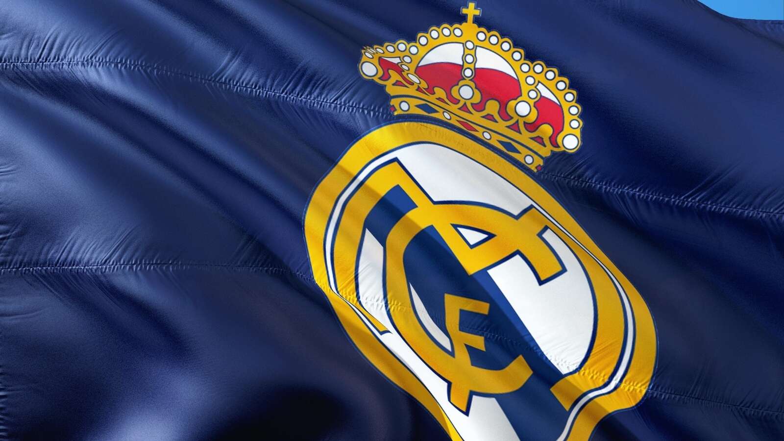Asencio se convierte en la nueva estrella de la defensa del Real Madrid