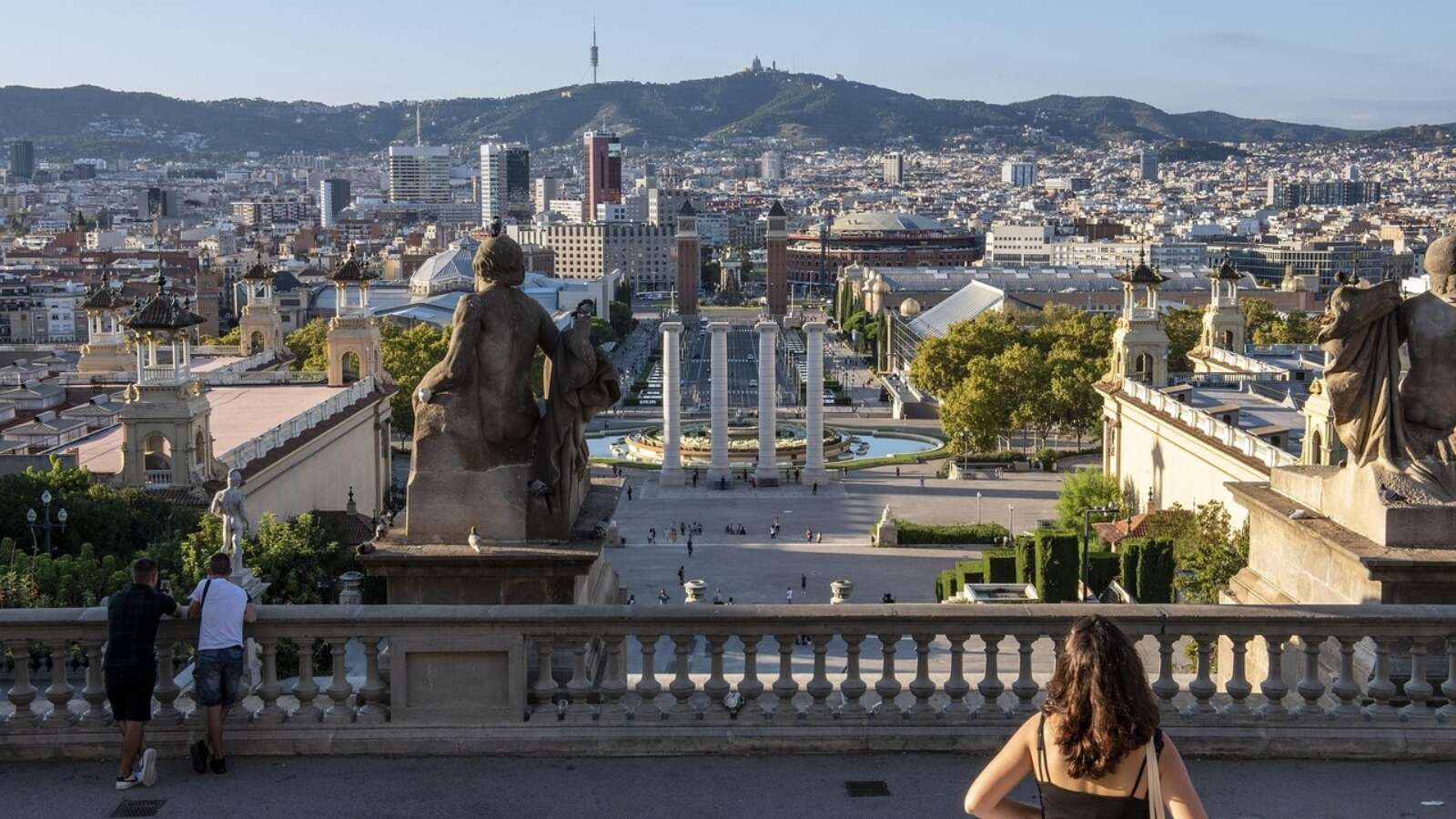 ¿Qué planes hacer si visitas Barcelona este verano?