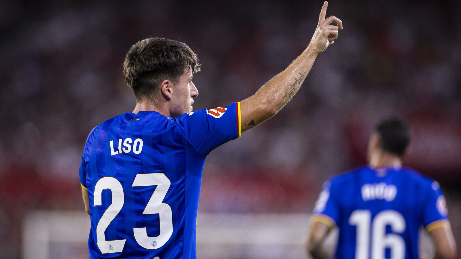 Adrián Liso impulsa al Getafe con un doblete en el Sánchez Pizjuán