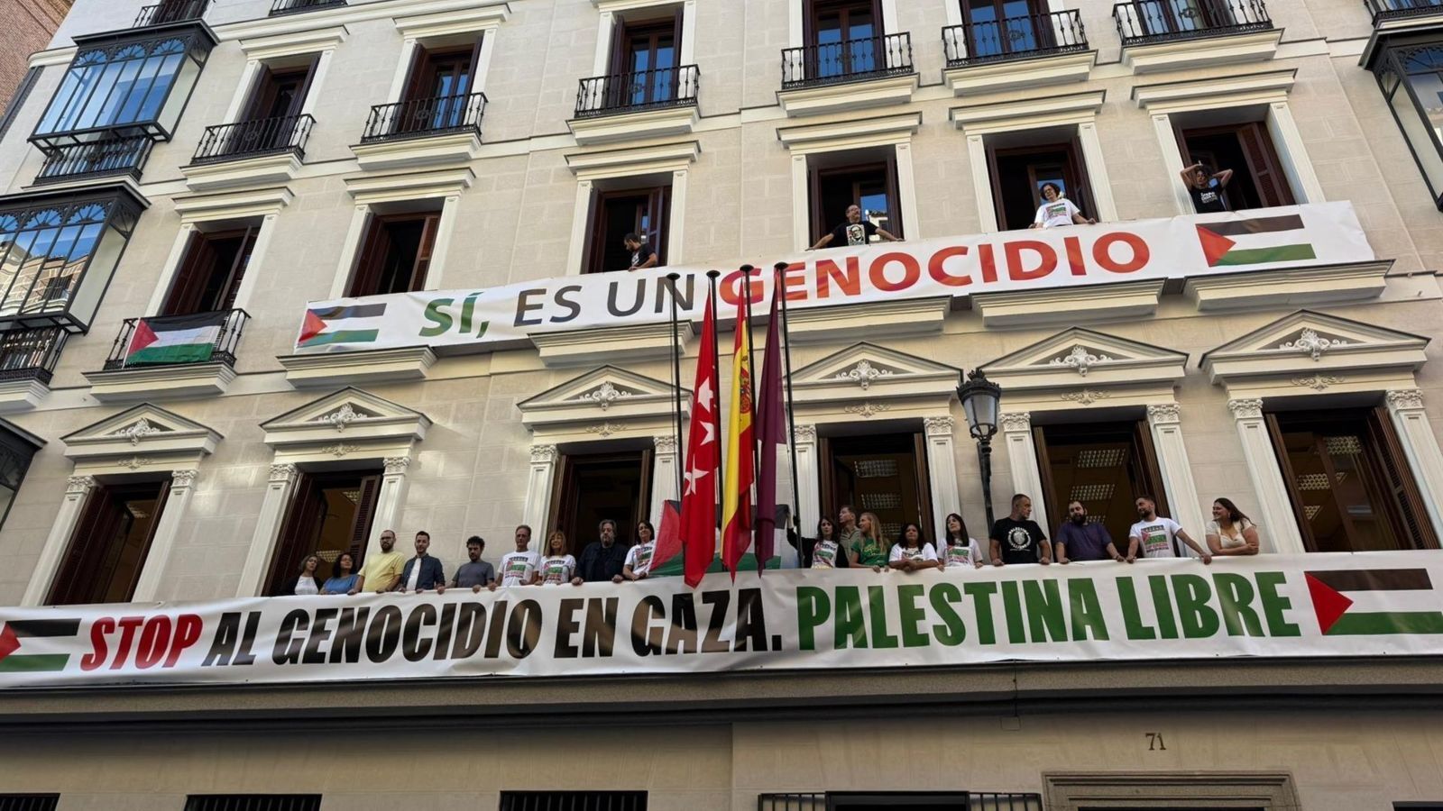 El Ayuntamiento de Madrid da tres días a Más Madrid para retirar la pancarta sobre Palestina