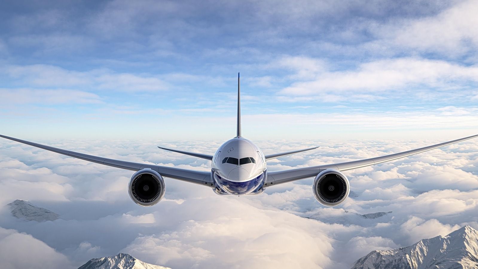 Cómo planificar un puente desde Madrid: horarios, rutas y consejos para volar desde Málaga