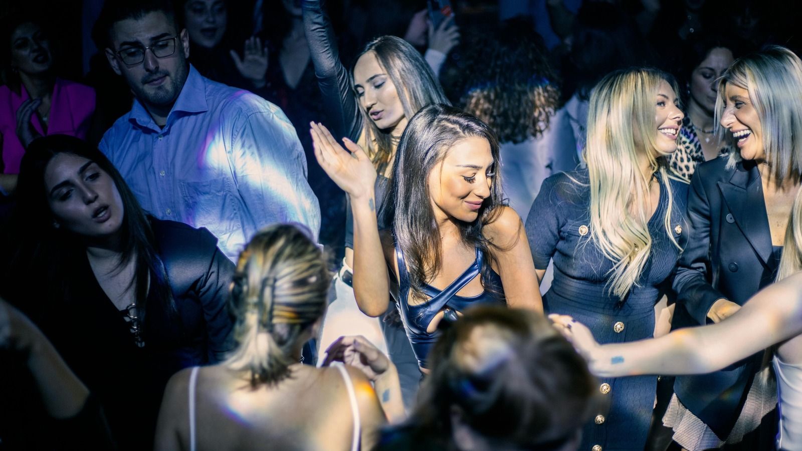 Cómo es la vida nocturna en Madrid: guía completa para salir de fiesta