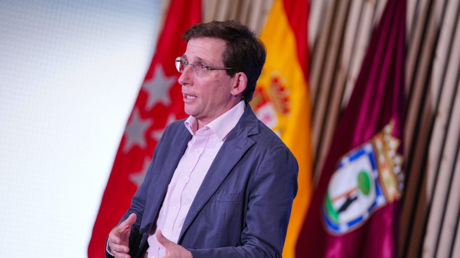 Almeida impulsará con el Gobierno el proyecto de Abroñigal como nueva centralidad urbana del sur