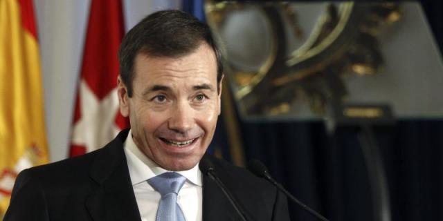 Gómez cree que González está inhabilitado para dirigir Madrid por estar "bajo sospecha"