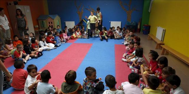 El dolor de espalda es la enfermedad que más sufren los educadores infantiles
