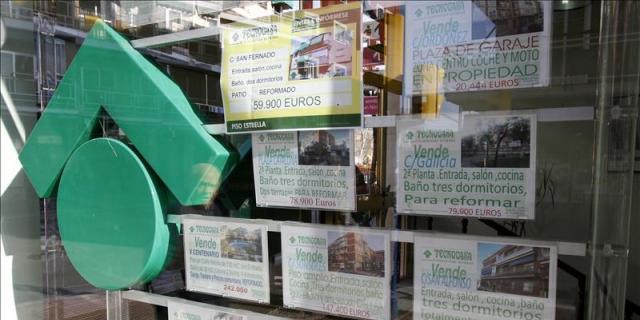 El 92 % de inmobiliarias madrileñas omiten información en su web
