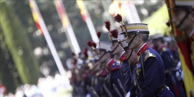 Los Reyes y los Príncipes presiden el Día de las Fuerzas Armadas