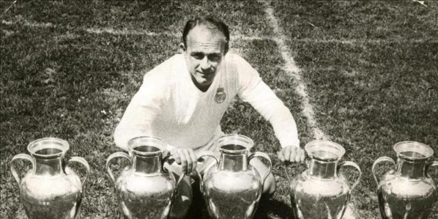 La familia del madridismo de luto por el fallecimiento de Di Stefano