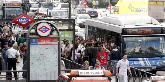 La EMT prolonga hasta el 31 de julio el servicio de la línea especial a Ciudad Universitaria