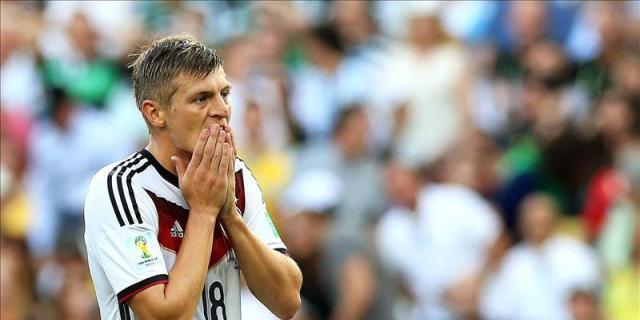 El agente de Kroos niega que ya esté cerrado el fichaje por el Madrid