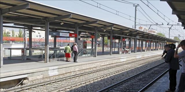Muere un joven arrollado por el metro cuando caminaba por las vías en Leganés