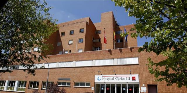 Un mes después, el Carlos III recupera la normalidad