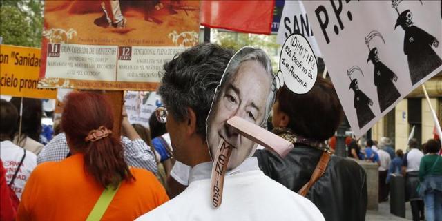 La 25ª marea blanca exige el fin de las "puertas giratorias"