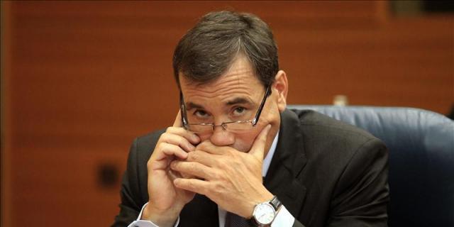 Gómez asegura que no le gusta "dar la espalda a nadie"