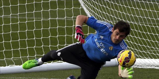 Casillas pide eliminar "estas actitudes del fútbol"