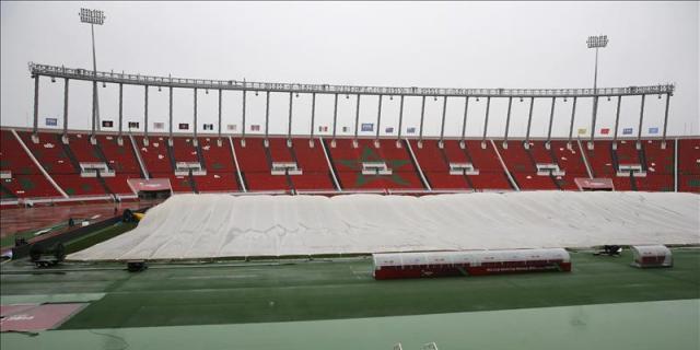 Marruecos promete sancionar a los responsables del escándalo del césped inundado en Rabat