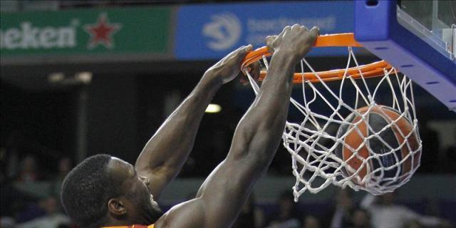 93-78. El Madrid se reconcilia con la victoria gracias al pundonor de Reyes