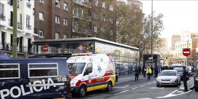 Prisión para el hombre que tiró a un policía a las vías del tren en la estación de Embajadores