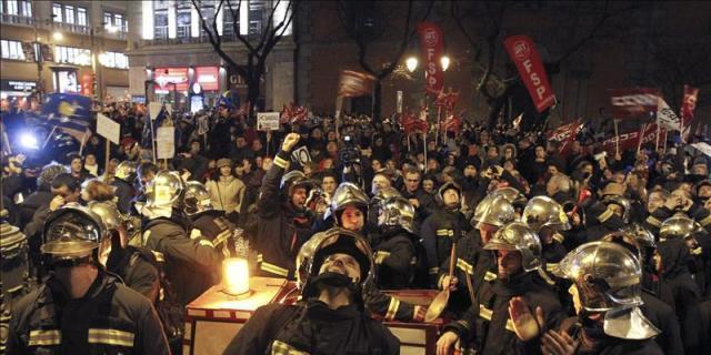Los bomberos dejan de hacer horas extras