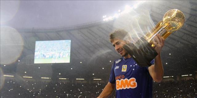 El Cruzeiro retomó las negociaciones con el Real Madrid por Lucas Silva