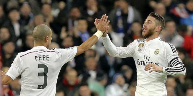 Pepe trabaja en el césped, recuperación para titulares y permiso a Cristiano