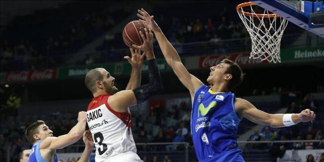 El jugador del Estudiantes Van Lacke sufre fractura del cuarto metacarpiano de la mano derecha