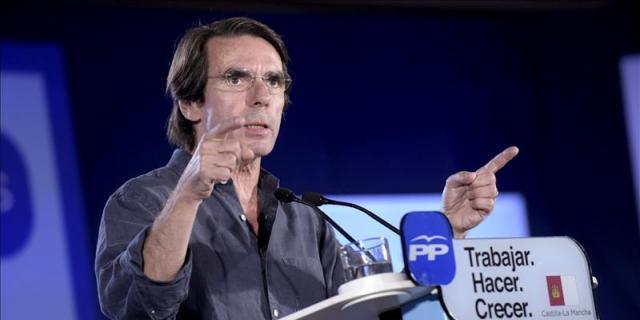 Aznar cree que con Carmena en Madrid hay "riesgo grande de paralización"