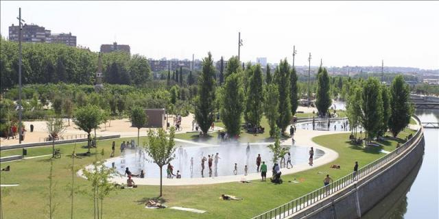 El TSJM declara nulo el ERE aplicado a 127 jardineros de Madrid Río