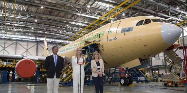 Cifuentes apuesta por empresas tecnológicas que generen empleo cualificado