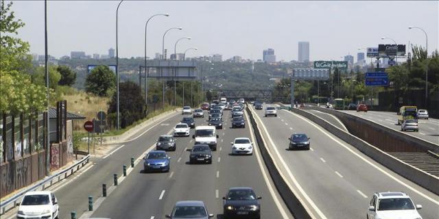 La operación de tráfico comienza con retenciones en Madrid