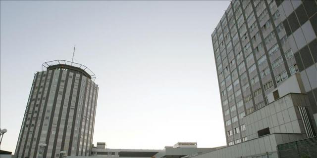 La caída de un joven provoca el corte de la línea 1 de Metro durante una hora