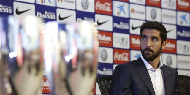 Raúl García se va con lágrimas y la sensación de ser "muy feliz" en el Atleti