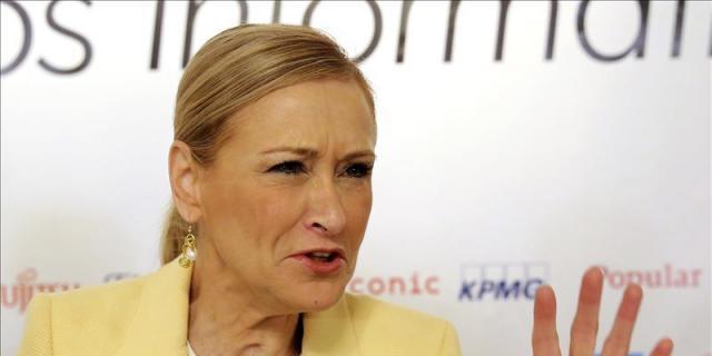 Cifuentes recuerda que el nuevo abono para parados está ligado al plan de empleo