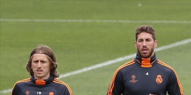 Sergio Ramos y Modric viajan a París