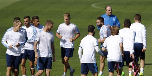 La plantilla votó para elegir el Once Mundial FIFA FIFPro 2015