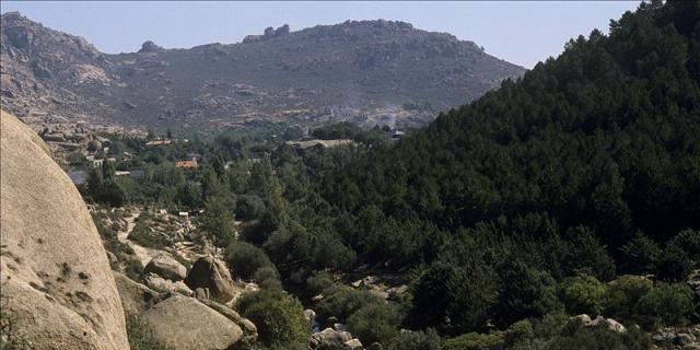 La Comunidad se compromete a limpiar La Pedriza todos los días de la semana