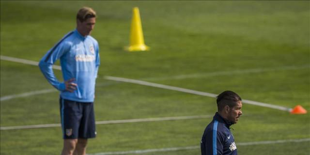 Simeone se vuelca con Torres y Vietto