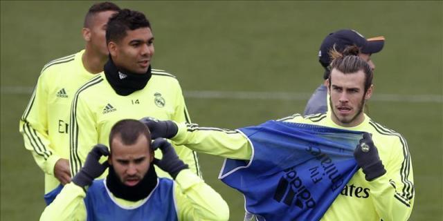 Benítez inicia ante la Real Sociedad dos exámenes decisivos