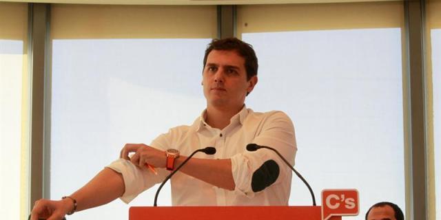 C's pierde un concejal en Las Rozas al irse una edil al grupo de no adscritos