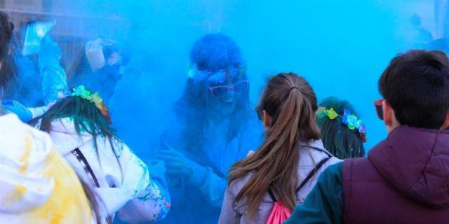 Unas 500 personas corren por los refugiados por la Casa de Campo