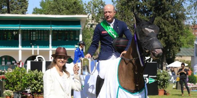 Michael Whitaker gana la Copa del Rey