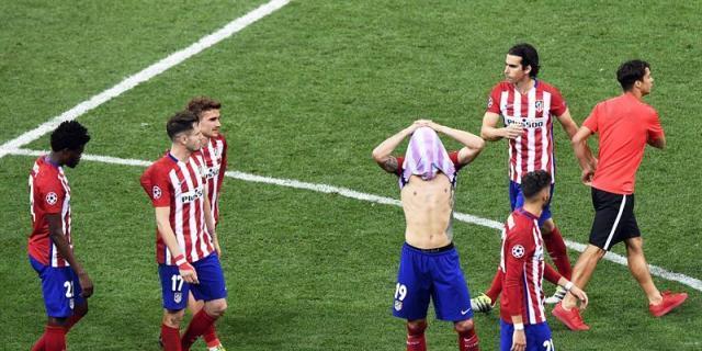 Los jugadores agradecen el apoyo de la afición y manifiestan el 'orgullo' de ser del Atlético