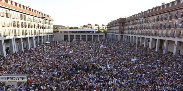 Cifuentes homenajea al Leganés por su ascenso a Primera