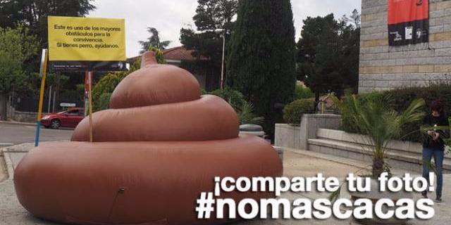 El Ayuntamiento de Torrelodones denuncia el robo de la "caca gigante"