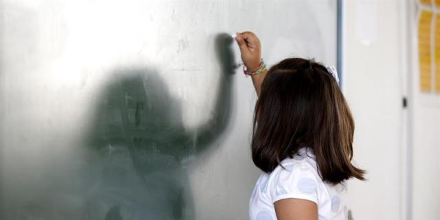 CCOO apoya al CEIP Montelindo y dice es objeto de "venganza" por Educación