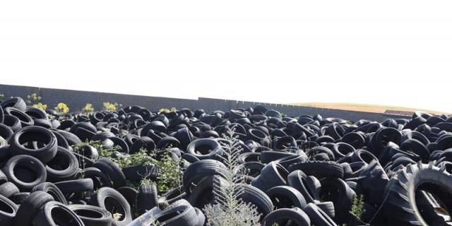 Dos detenidos por robar un remolque con 700 neumáticos en Alcalá de Henares