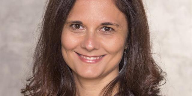 Eva Bailén, la madre que ha recogido más de 200.000 firmas a favor de "unos deberes justos"