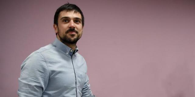 Ramón Espinar continuará como portavoz de Podemos en el Senado