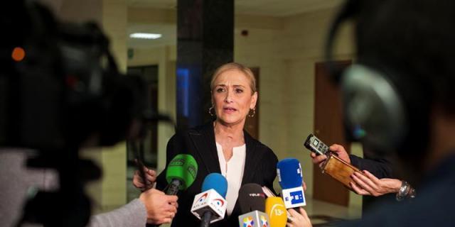 Cifuentes celebra la candidatura de Rajoy en el PP y ve su liderazgo consolidado